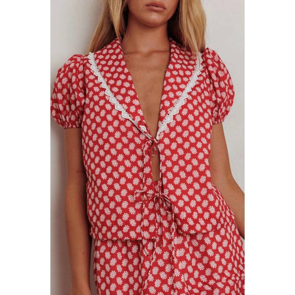 NEW ONE AND ONLY COLLECTIVE women's jorina top in red